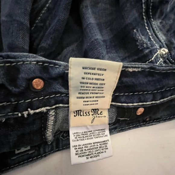 Miss Me Low Rise Embellished Embroidered Boot Jeans - Picture 10 of 14